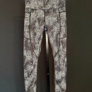 Zyia Active Light N Tight Black White Dot Leggings